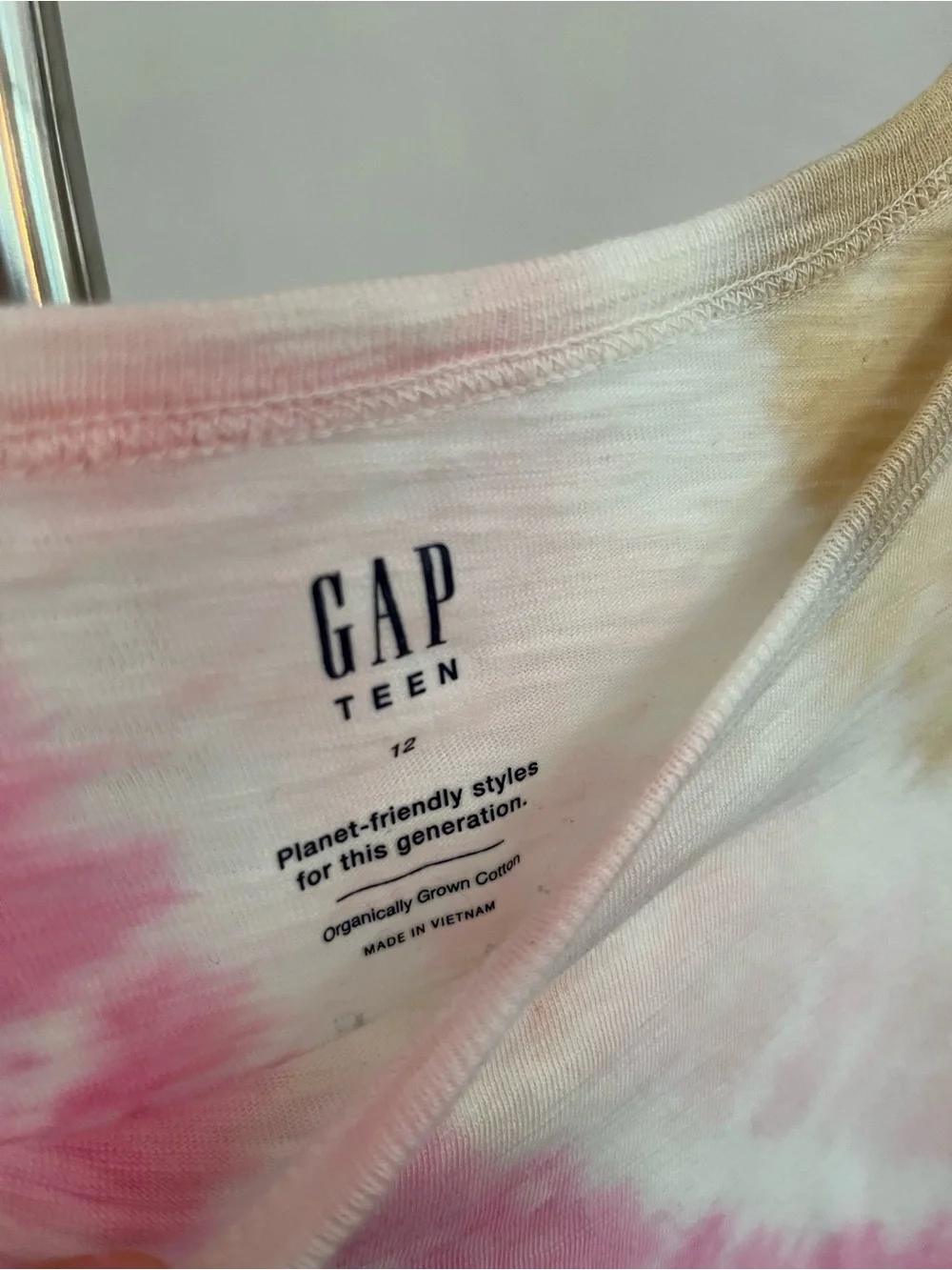 GAP Kids Tie-Dye Tank Top in White, Pink, Yellow